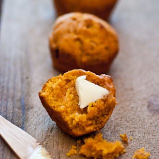 2-in-1 Recipe: Spiced Mini Muffins & Apple, Squash & Raisin Puree