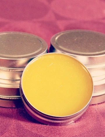 Homemade Herbal Vapor Rub