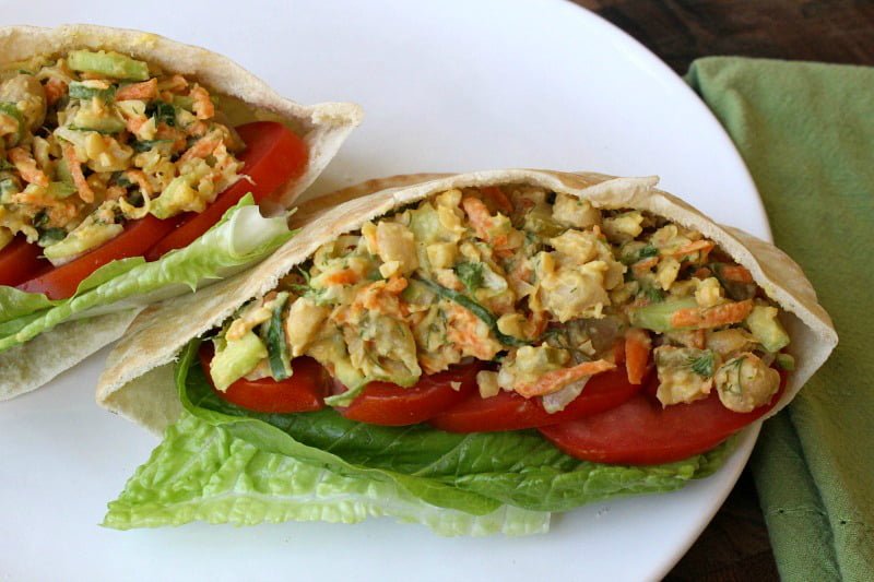 Simple chickpea salad pita sandwich recipe