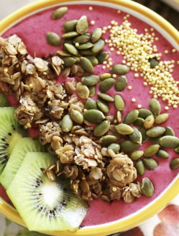 Coconut Raspberry Cooler Smoothie Bowl