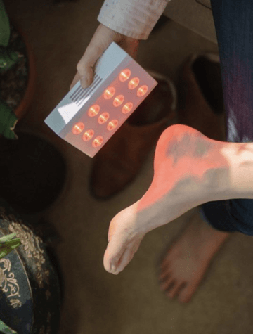 The Benefits of Red Light Therapy for Cellular Health and Healing