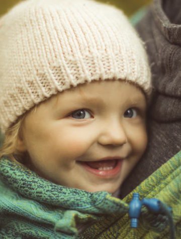 Babywearing slings and wraps