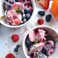 Fresh Berry Salad with Greek Yogurt