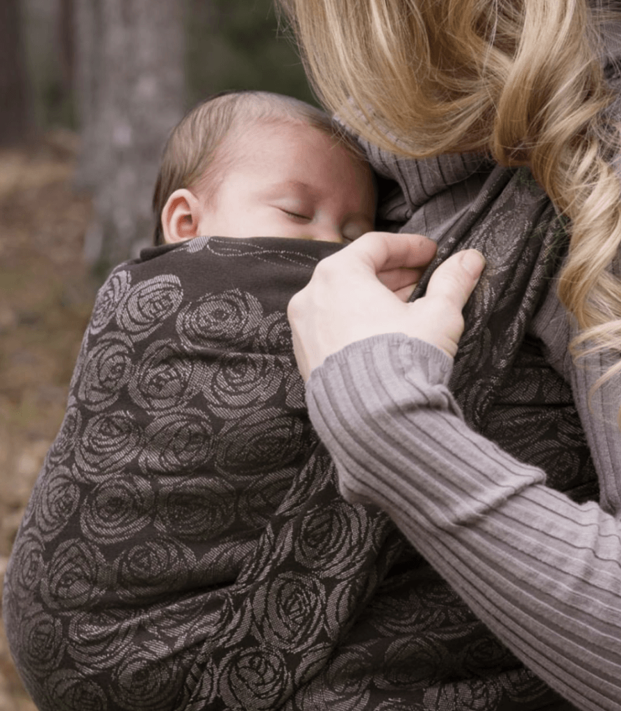 Newborn baby in Oscha Slings carrier