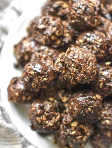 Almond Butter and Oat No-Bake Cookie Bites