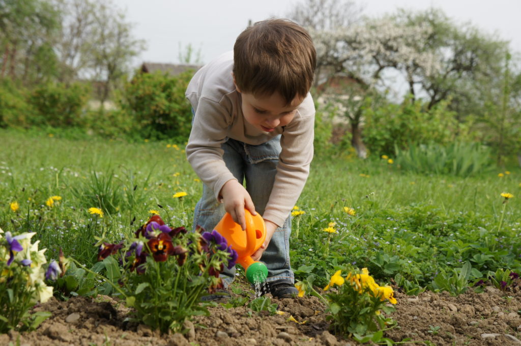 How to raise an independent child