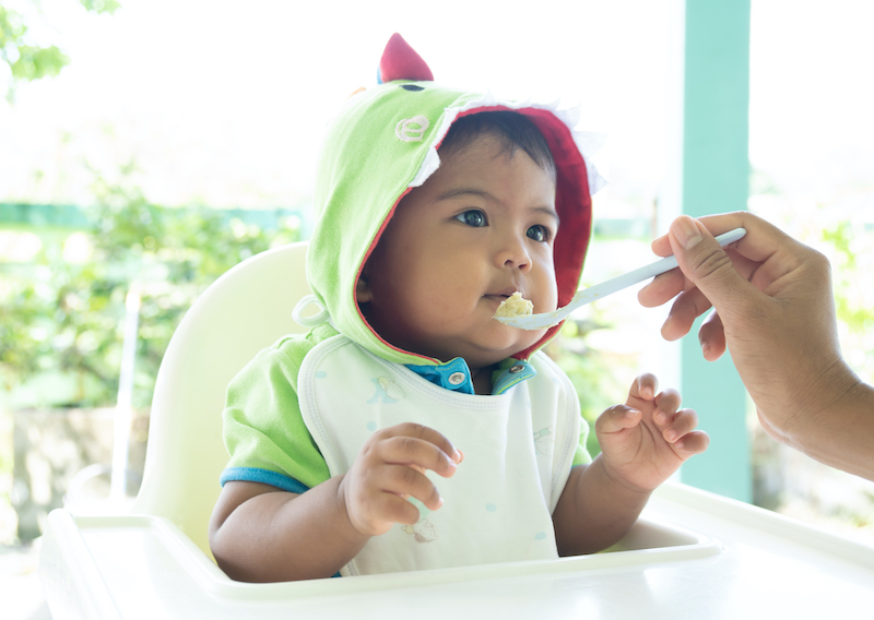 Homemade Baby Food: The Pros and What to Know