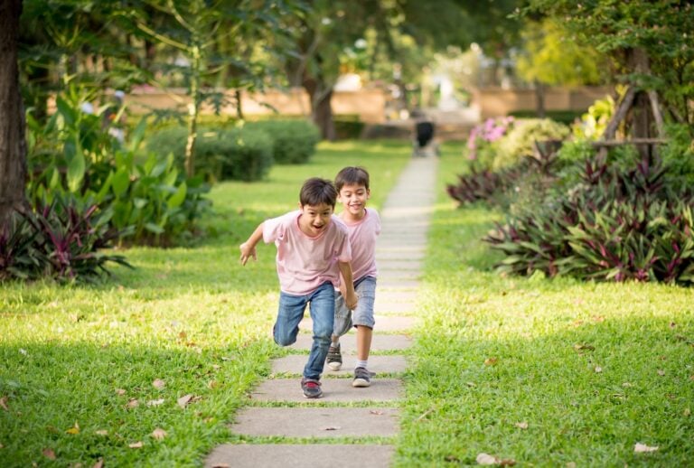 How Roughhousing & Kids Play Fighting Is a Part of Normal Development