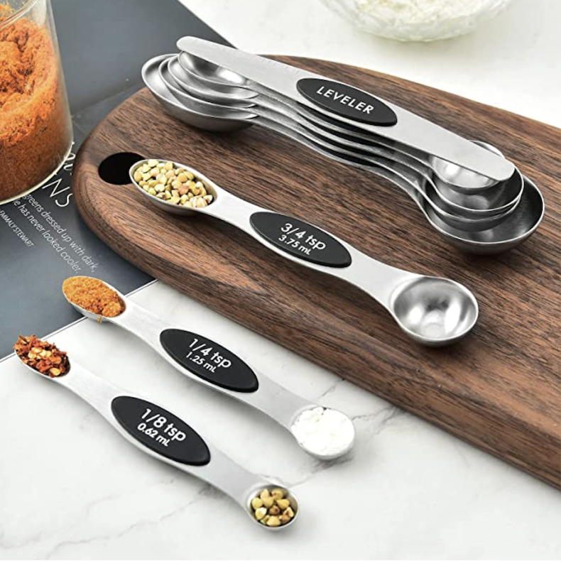 measuring spoons