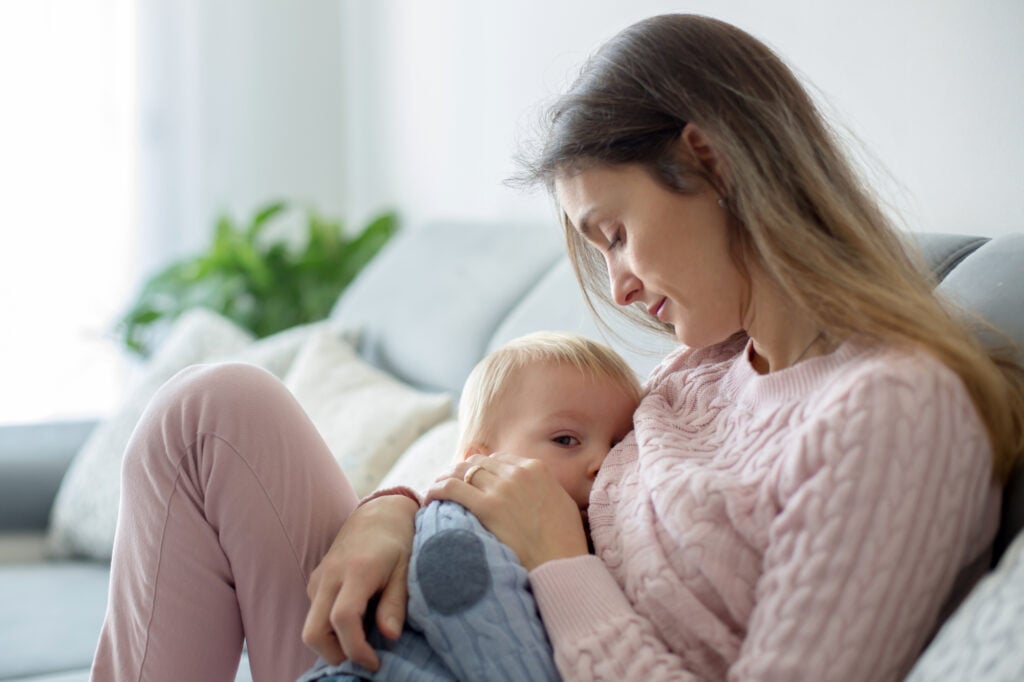 how to stop breastfeeding