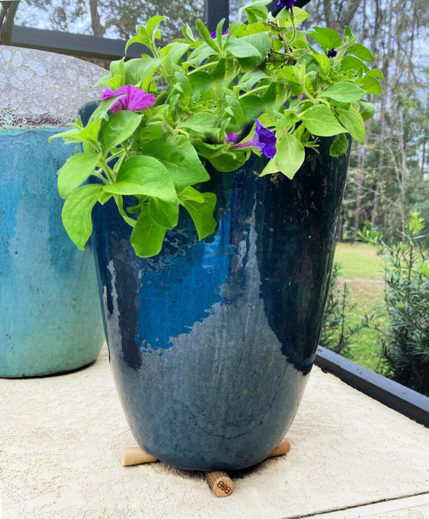 wine cork pot feet risers DIY