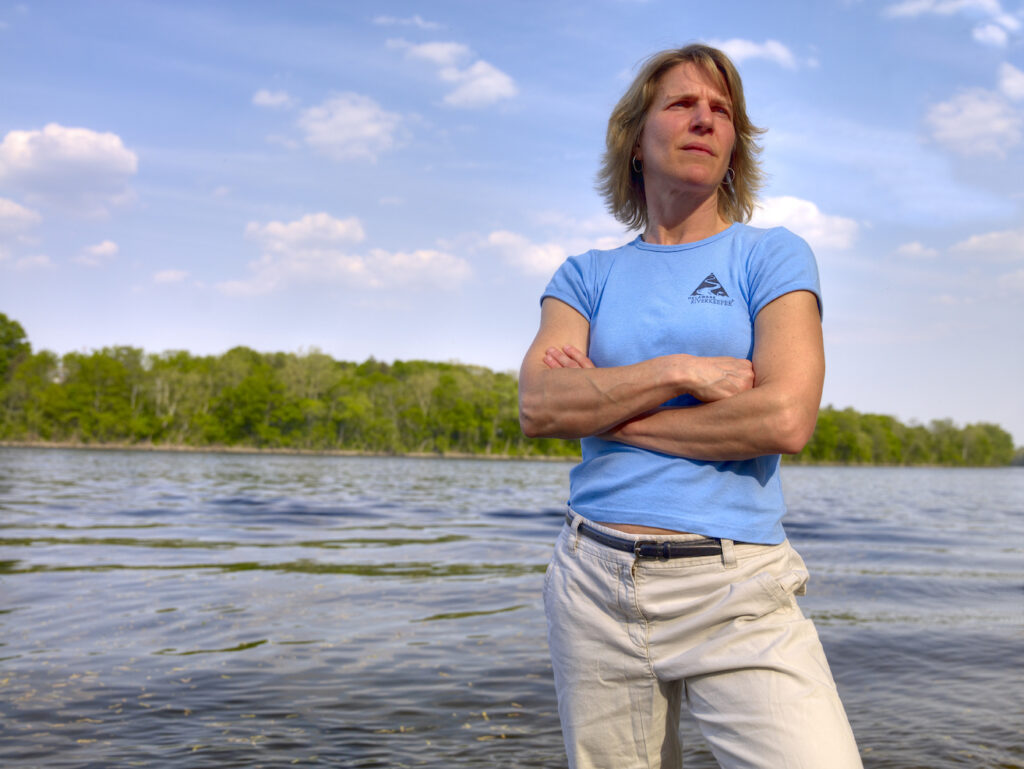 Maya van Rossum caring for our waters