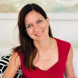 Dr. Alina Olteanu